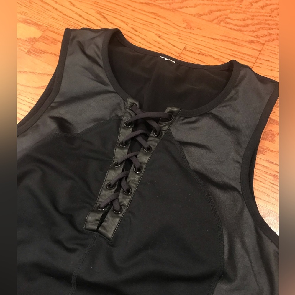 Fabletics Work Out Tank Top - Picture 2 of 5